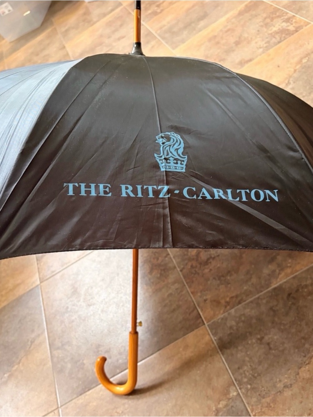 Ritz Carlton Umbrella Large BlackUmbrella